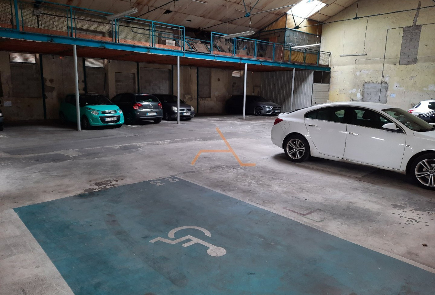 location Garage Valreas - Photo 1