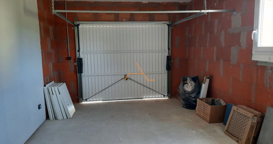 location Villa Le Poet Laval