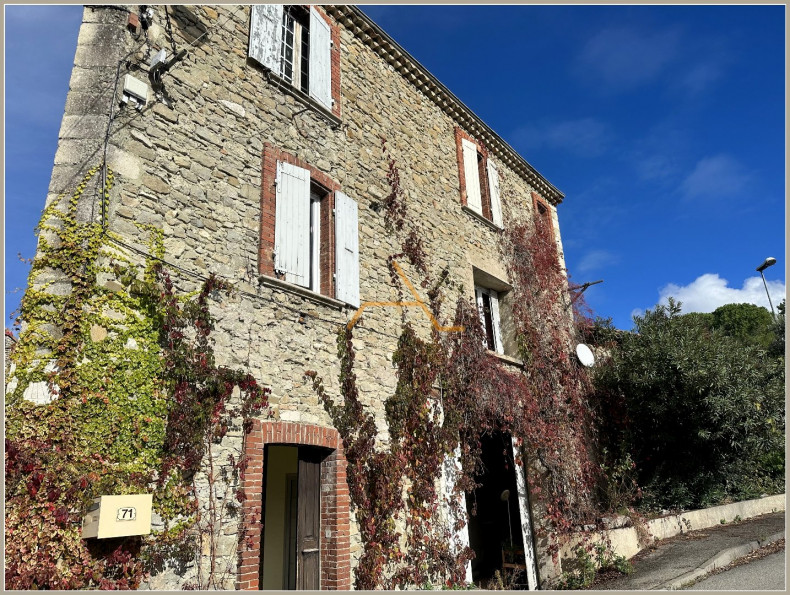 vente Maison de village Puy Saint Martin
