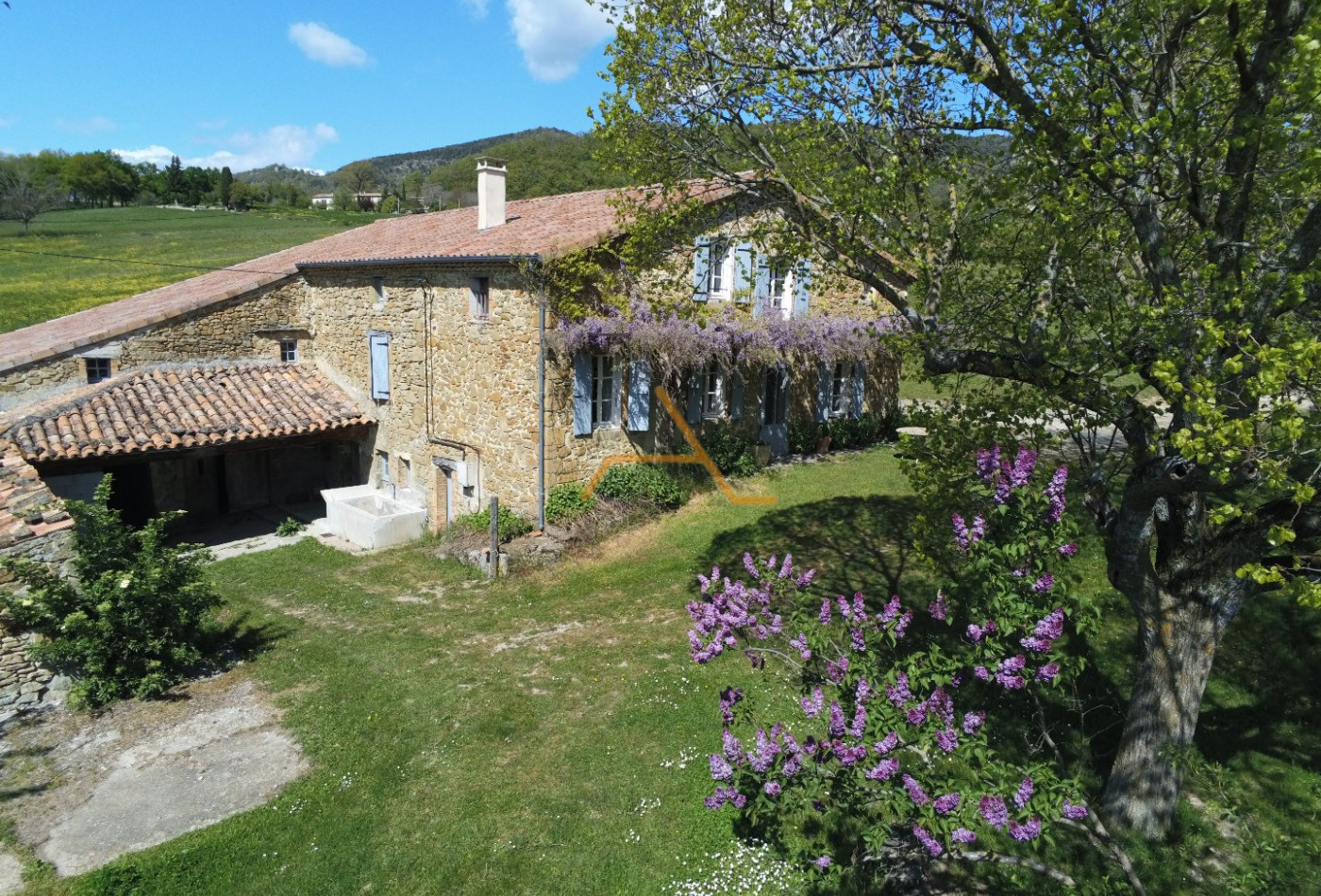 vente Maison en pierre Bourdeaux - Photo 1