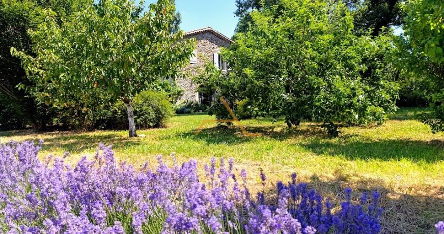 vente Maison en pierre La Begude De Mazenc