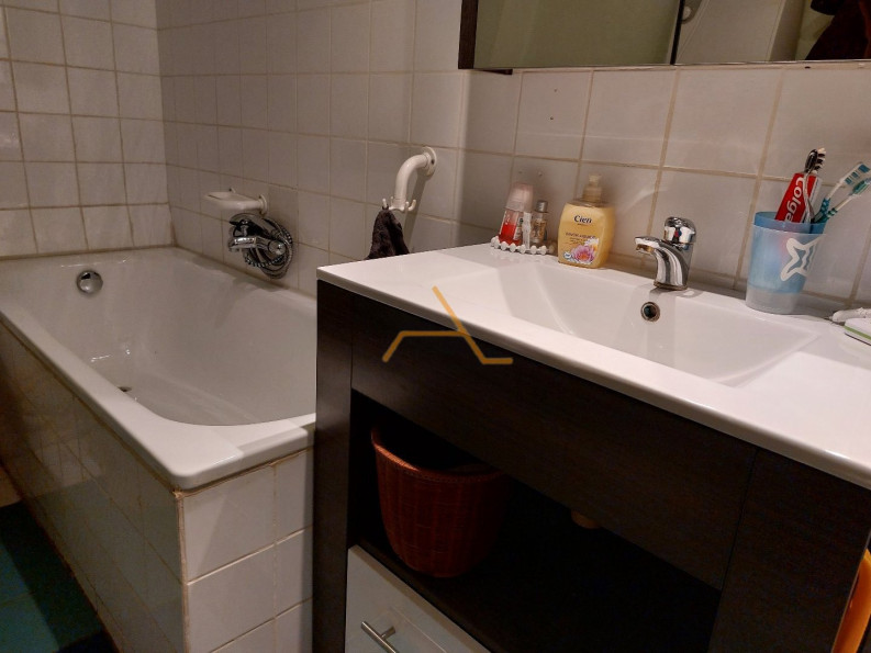 vente Maison de village Taulignan - Photo 9