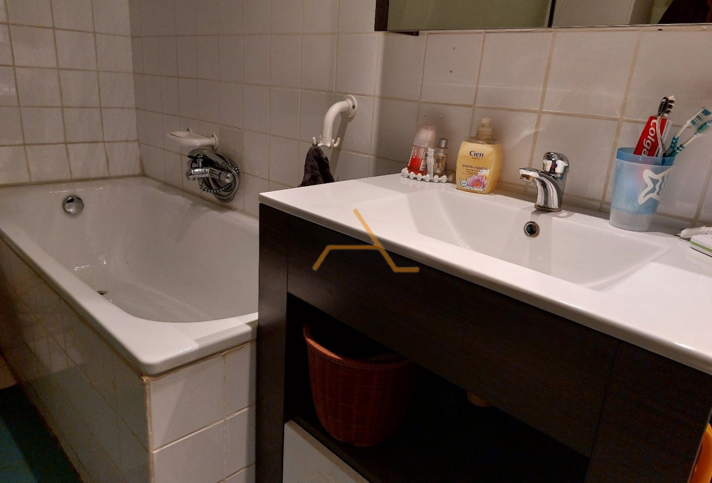 vente Maison de village Taulignan - Photo 9