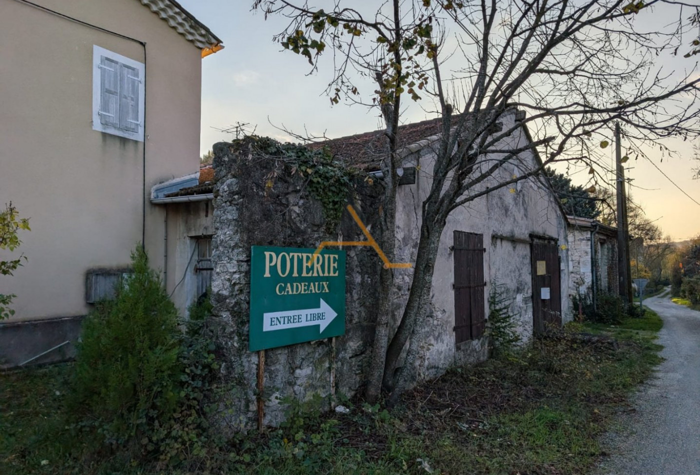 vente Entrepot Le Poet Laval - Photo 2