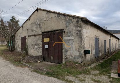 vente Entrepot Le Poet Laval