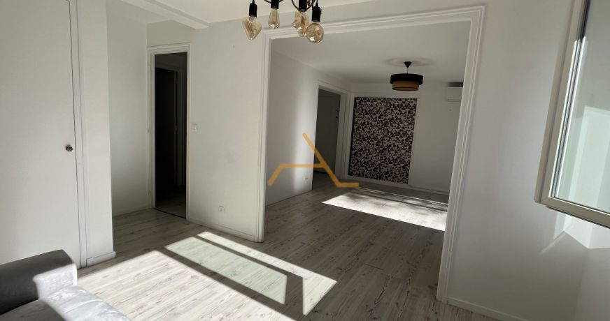 location Appartement Valreas