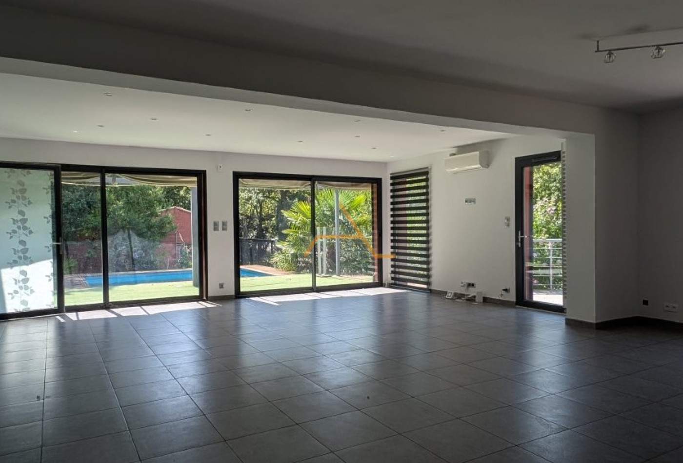 vente Villa La Begude De Mazenc - Photo 2