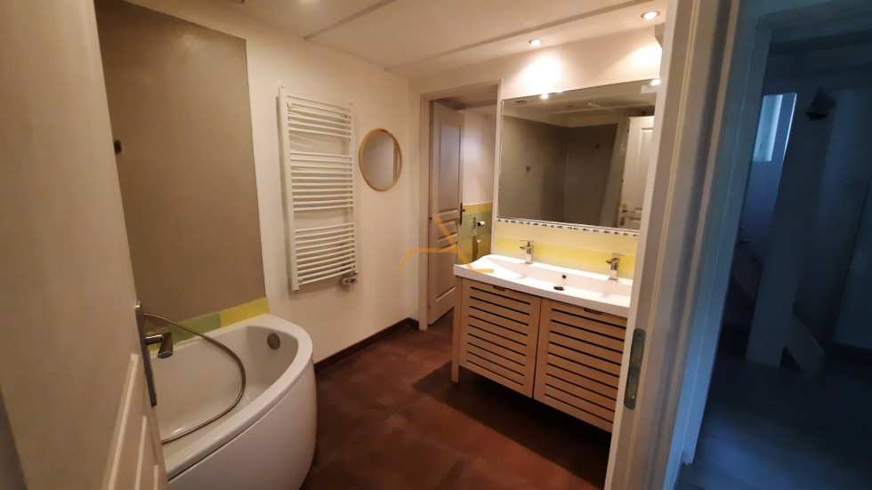 location Maison en pierre La Begude De Mazenc - Photo 10