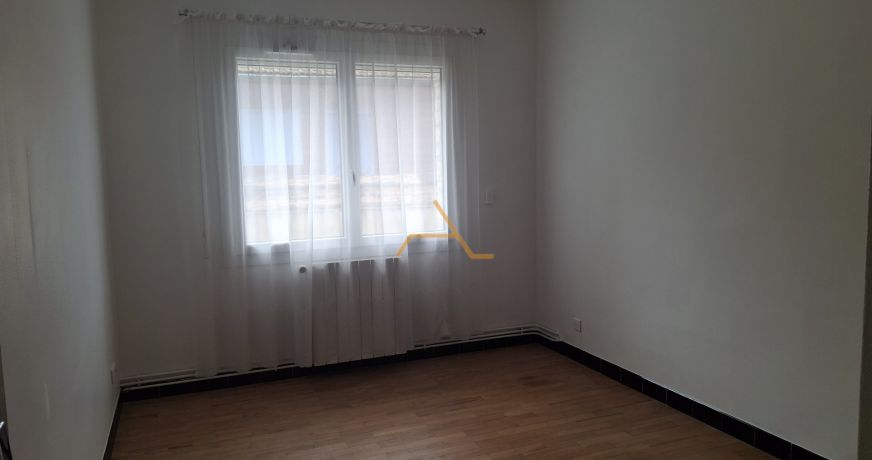 location Villa Eyzahut