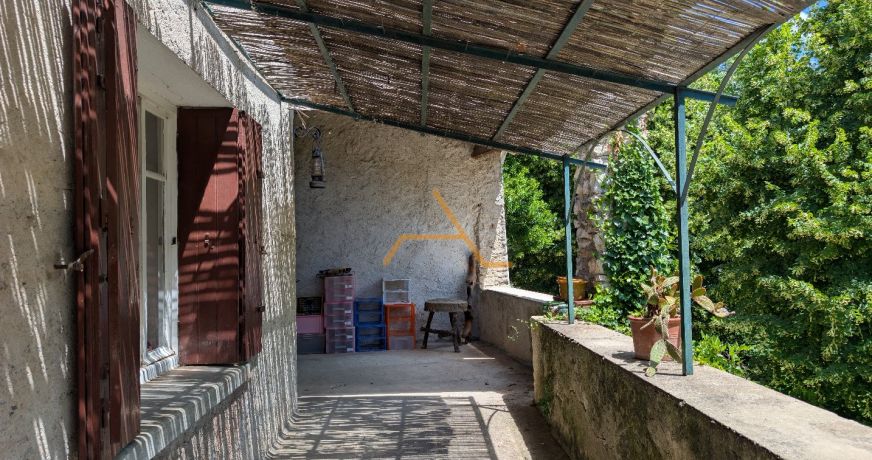 vente Maison de village Roche Saint Secret Beconne