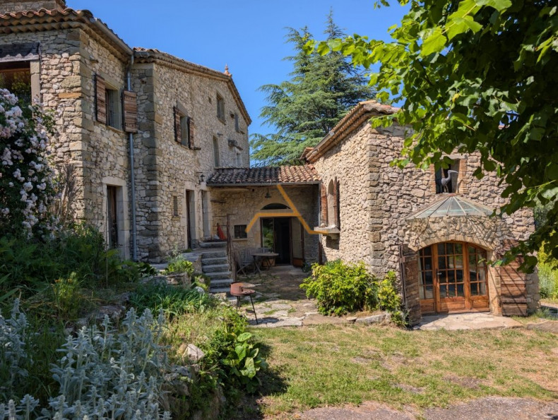 vente Maison en pierre Felines Sur Rimandoule - Photo 1