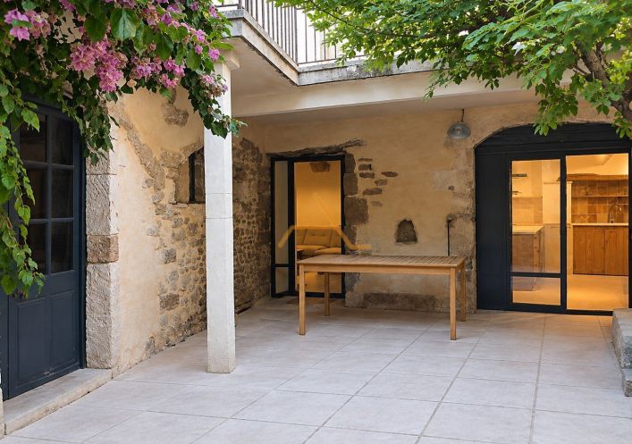 location Maison de village Valreas