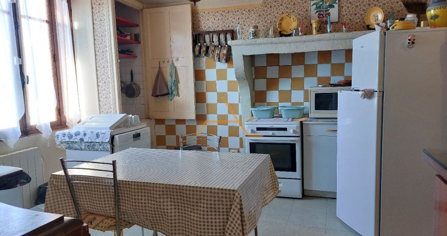 vente Maison de village Taulignan