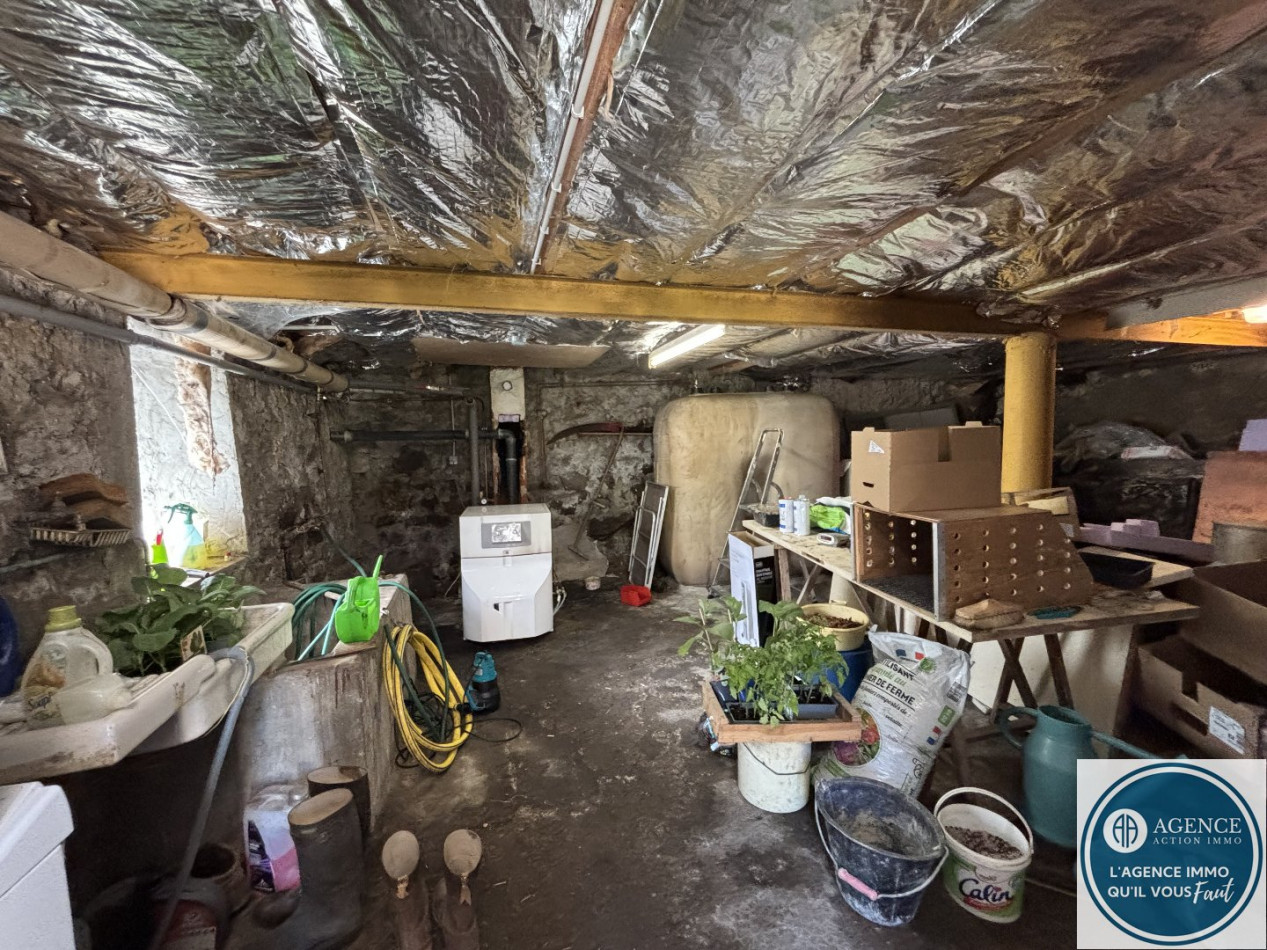 vente Maison de village Saint Sauveur En Rue - Photo 7