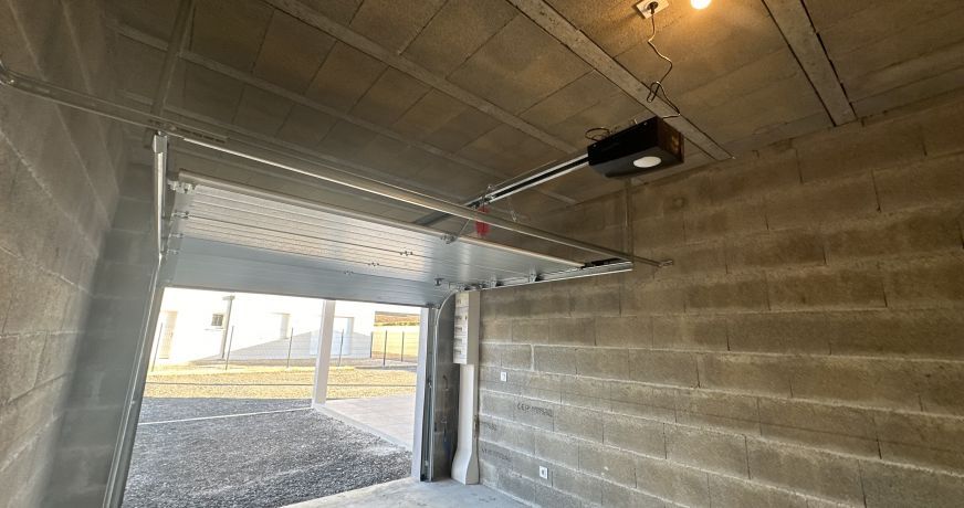 location Maison Anneyron