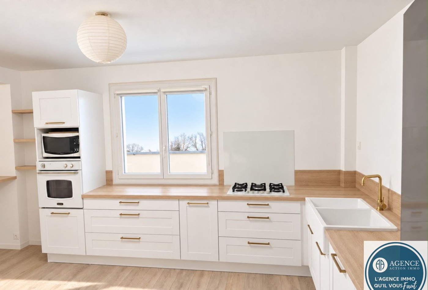 location Maison Beausemblant - Photo 1