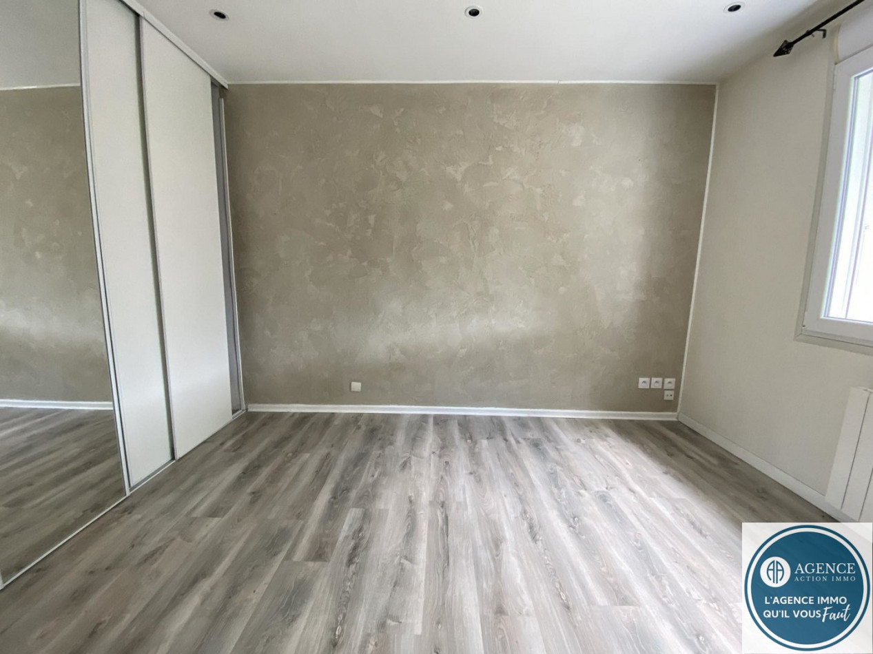 location Maison Sarras - Photo 5