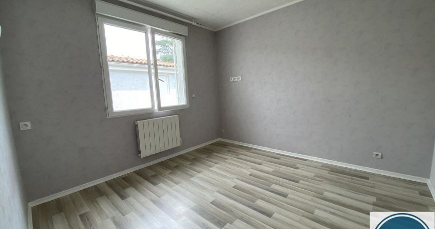 location Maison Sarras