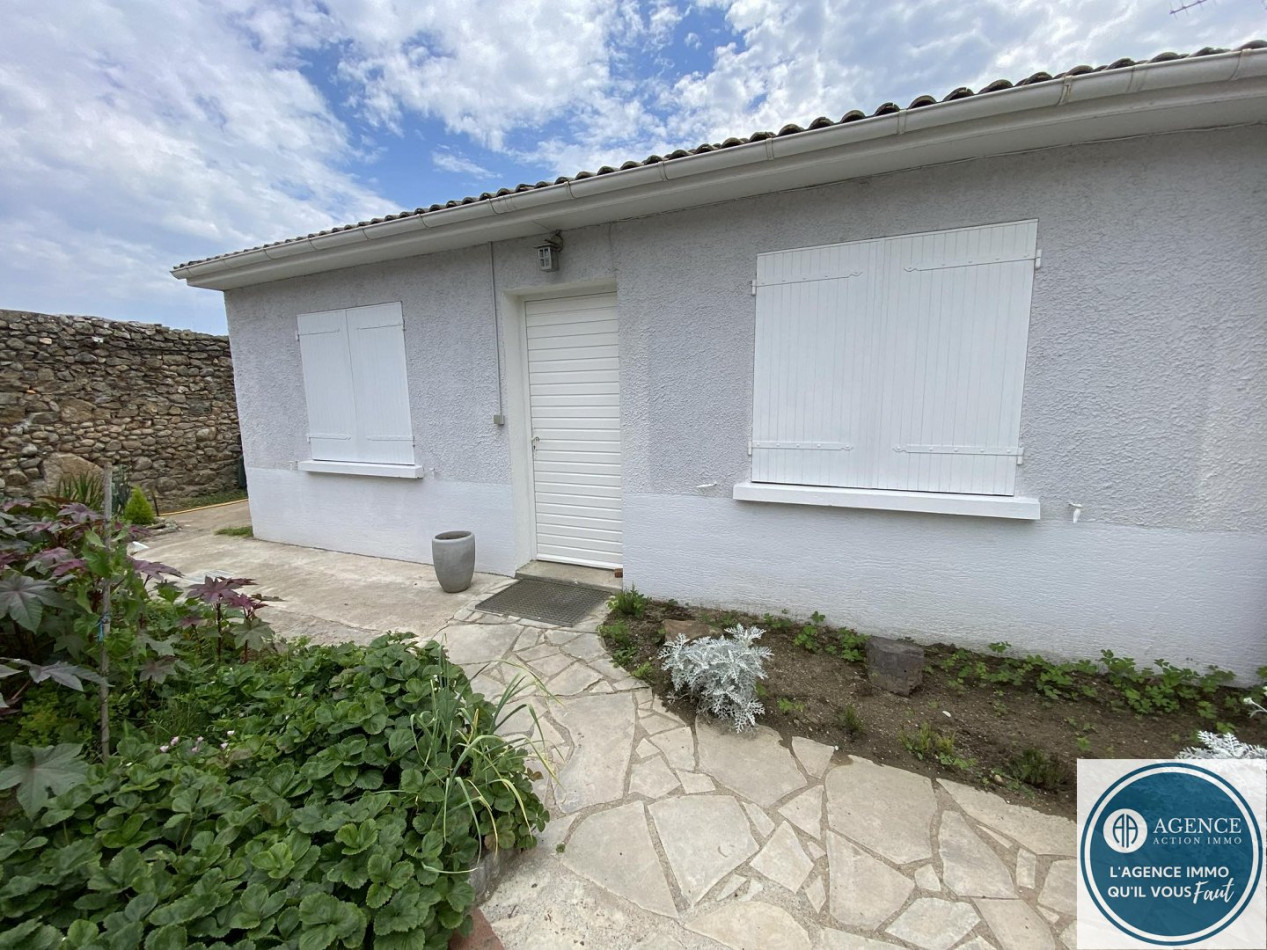 location Maison Sarras - Photo 1