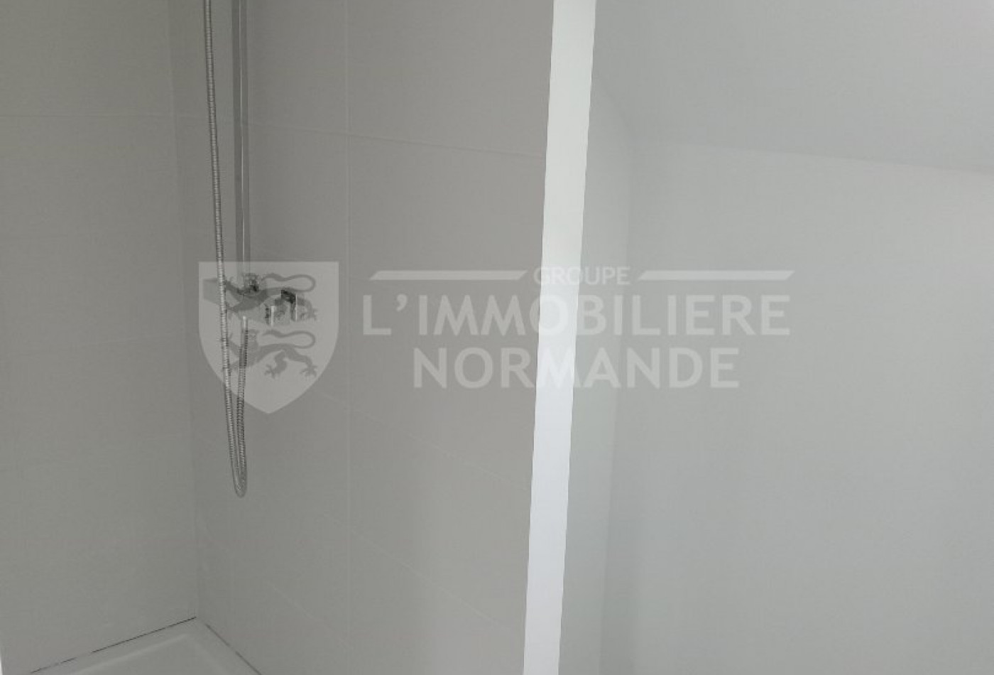location Appartement Saint Etienne Du Vauvray - Photo 4