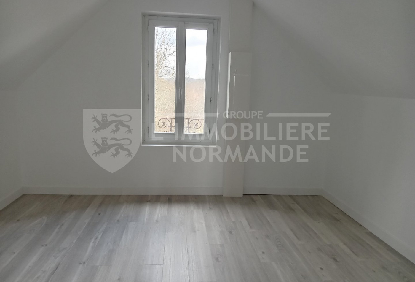 location Appartement Saint Etienne Du Vauvray - Photo 3