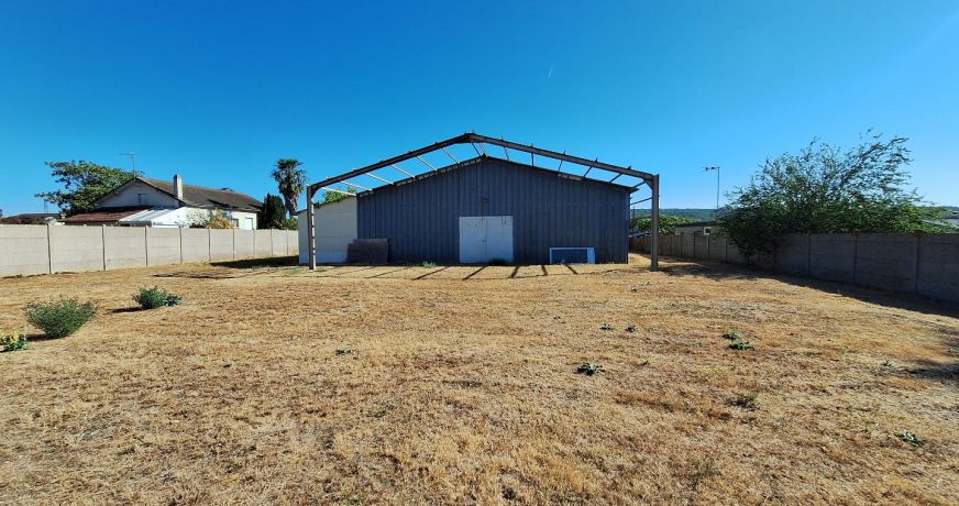location Entrepot Saint Pierre La Garenne