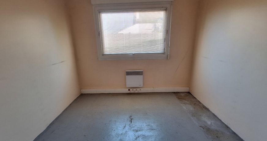 location Entrepot Saint Pierre La Garenne