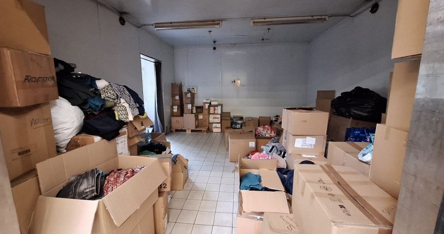 location Entrepots et bureaux Gravigny