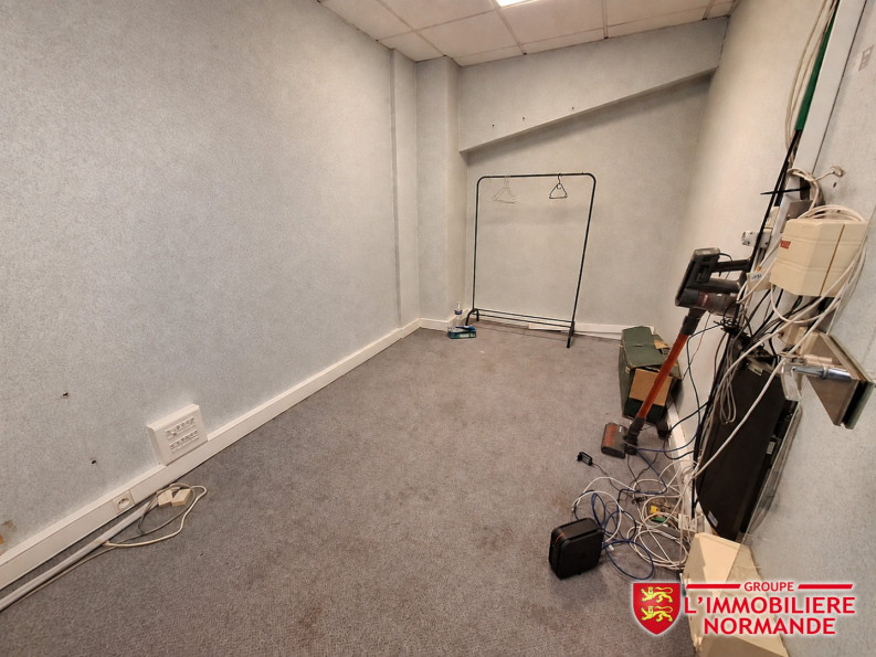 location Entrepots et bureaux Gravigny - Photo 8