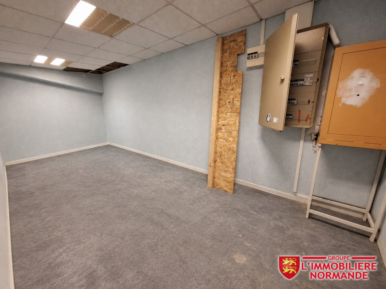 location Entrepots et bureaux Gravigny - Photo 6