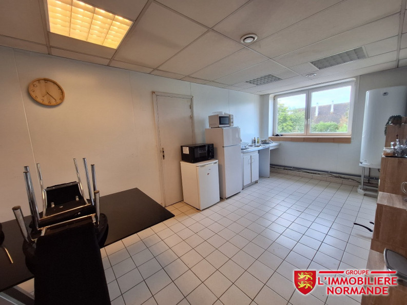 location Entrepots et bureaux Gravigny - Photo 7