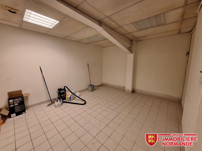 location Entrepots et bureaux Gravigny - Photo 9
