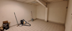 location Entrepots et bureaux Gravigny