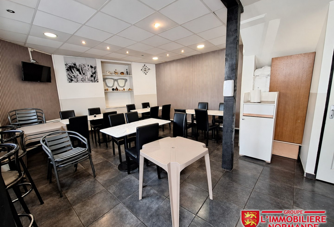 location Local commercial Elbeuf - Photo 1