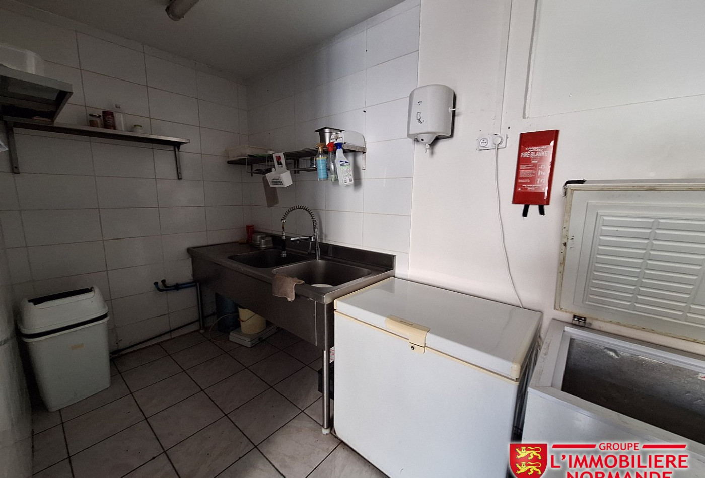 location Local commercial Elbeuf - Photo 6
