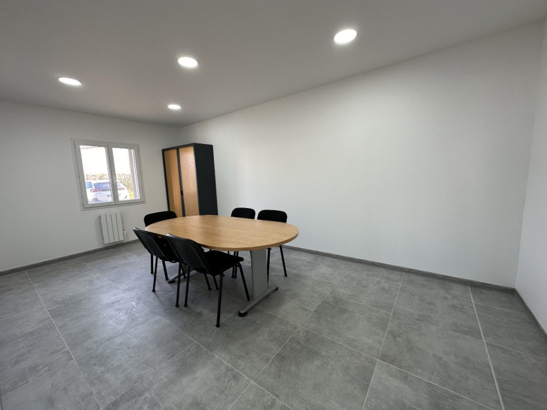 vente Local industriel La Croix Saint Leufroy - Photo 4