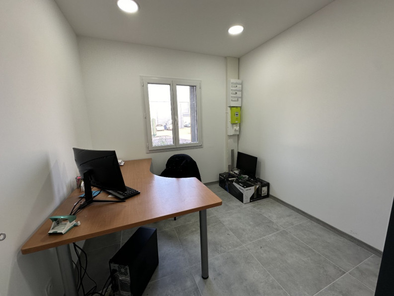 vente Local industriel La Croix Saint Leufroy - Photo 7