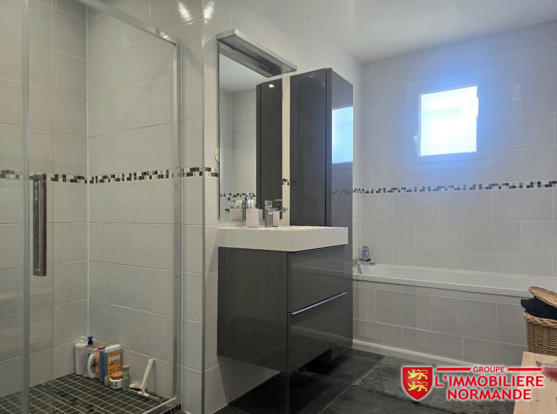 vente Maison Saint Julien De La Liegue - Photo 10