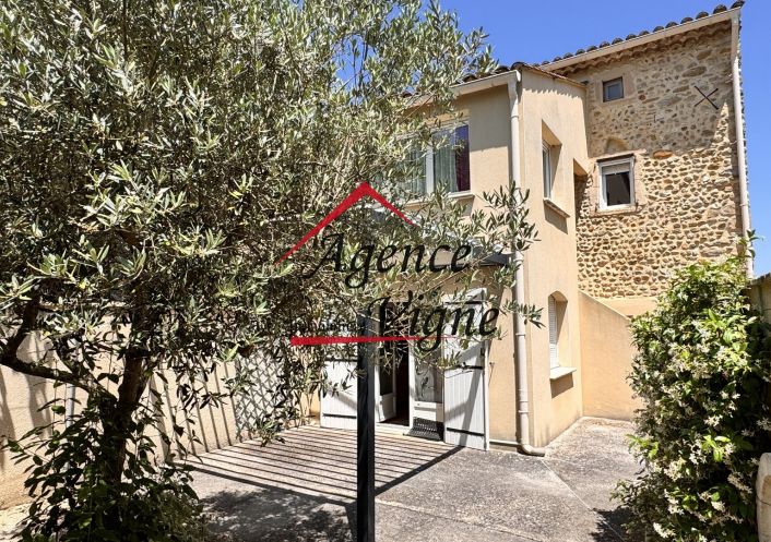 sale Maison de village Saint Denis