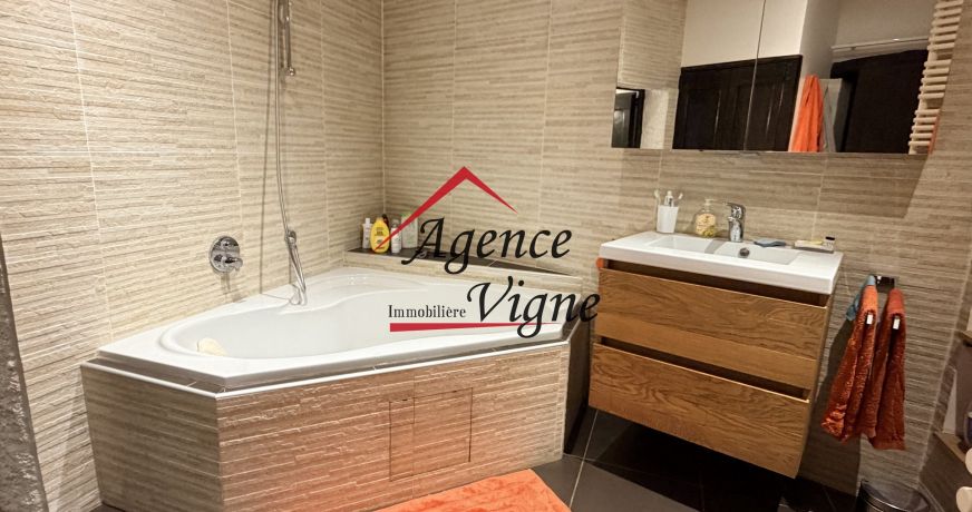 vente Demeure de ville et village Rochegude