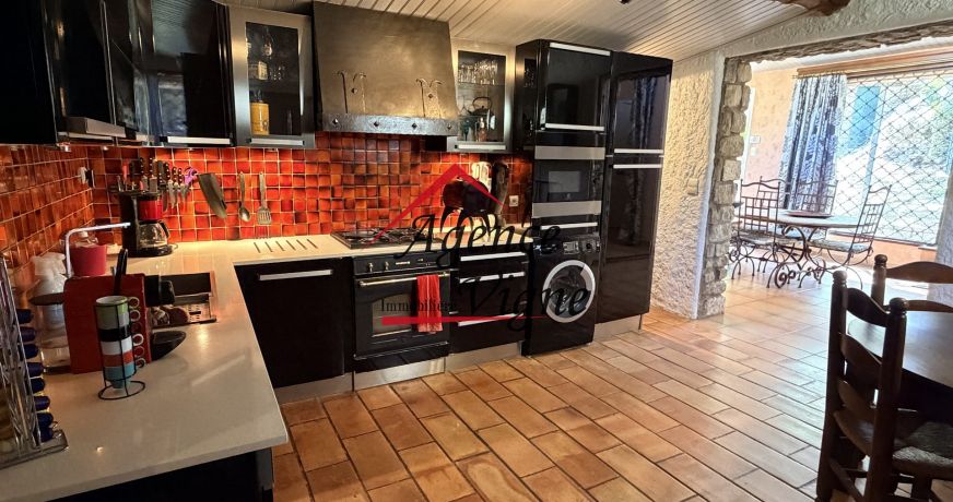 vente Demeure de ville et village Rochegude