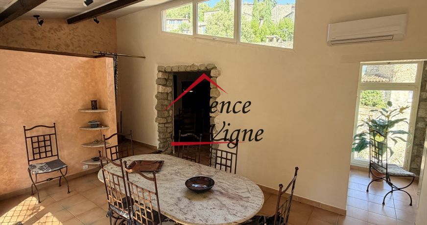vente Demeure de ville et village Rochegude