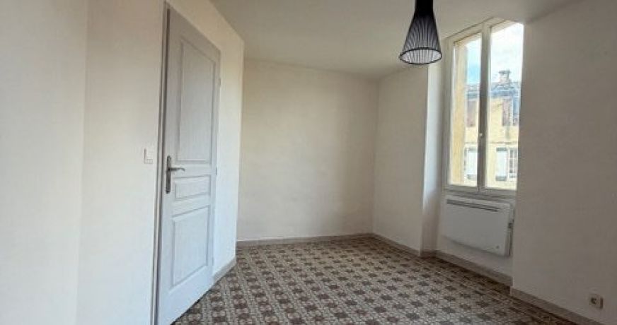 location Appartement Lasalle