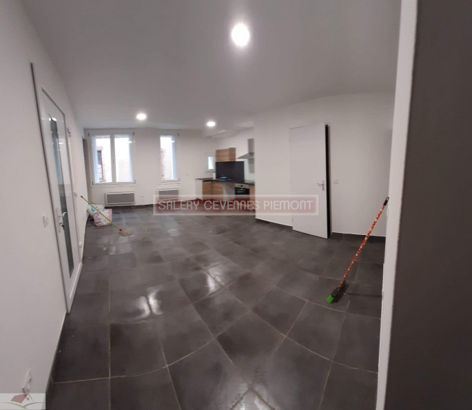 location Appartement Sumene - Photo 2