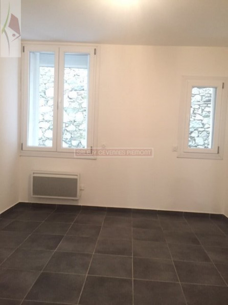 location Appartement Sumene - Photo 3