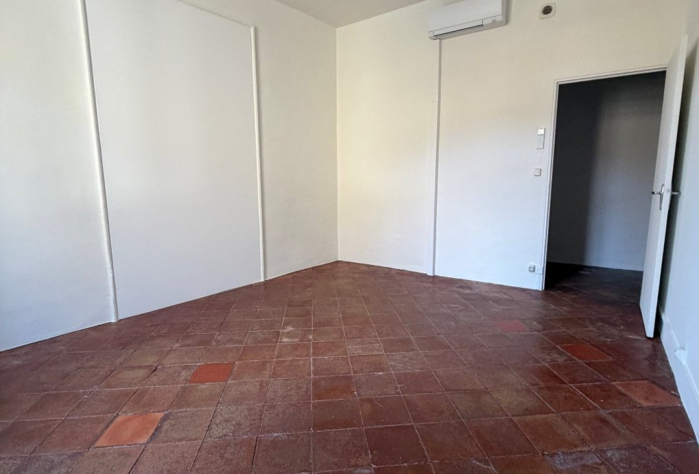 location Appartement Saint Hippolyte Du Fort - Photo 7