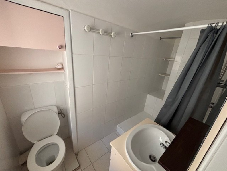 location Appartement rénové Cazilhac - Photo 8