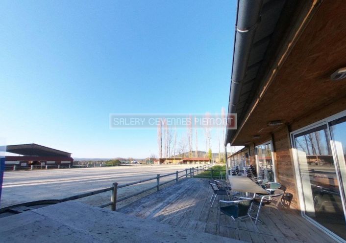 à vendre Haras / equestre Uzes