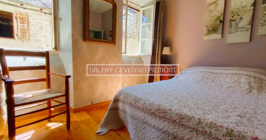 vente Maison de village Le Bleymard