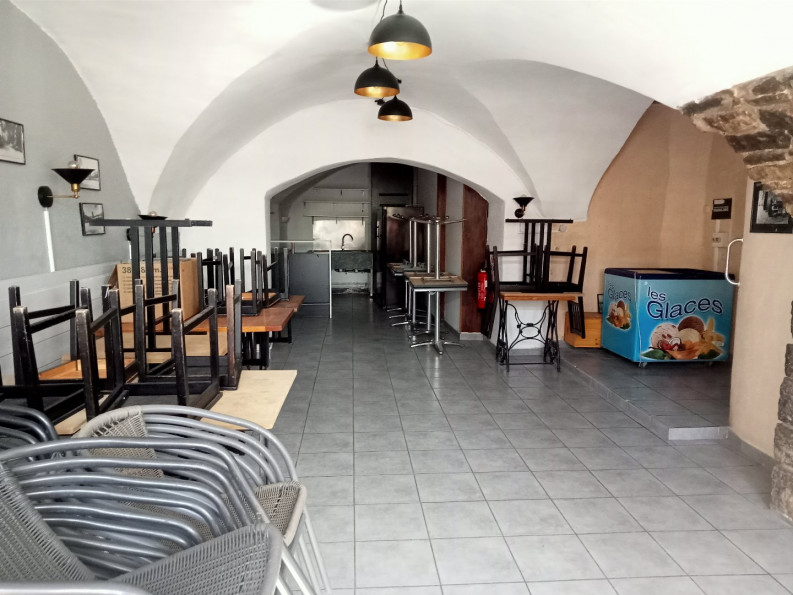 vente Immeuble commercial Saint Hippolyte Du Fort - Photo 1